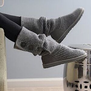 UGG Australia Women's Size 7 US Cardy Classic Knit Tall Sweater Boots 5819